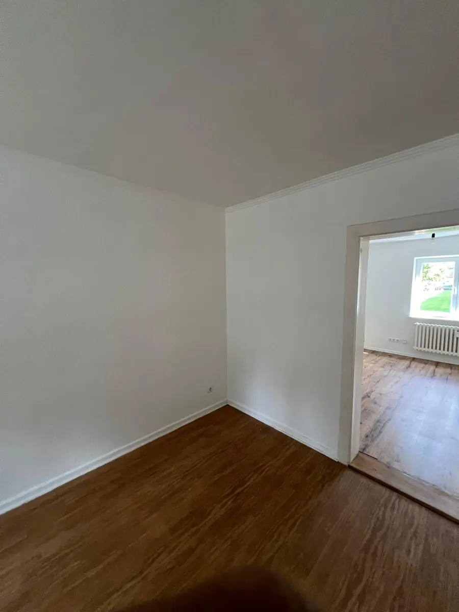 Wohnräume mit fertigen Wand- und Bodenflächen